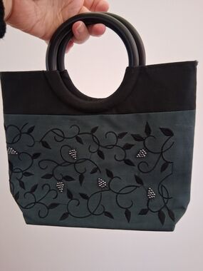 Hand Embroidered Silk Purse